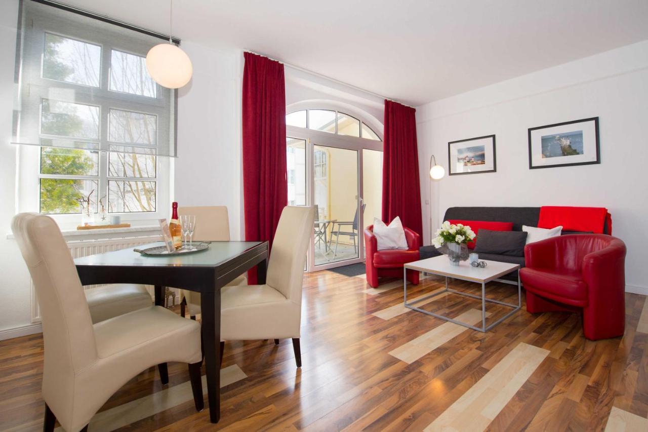 Mit Balkon Charming Holidays Privatunterkunft